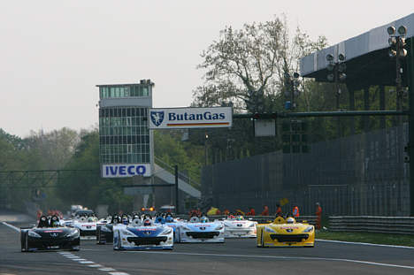 Starten på race 1.
(Foto: Peugeot Media)